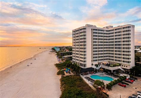 Diamond head fort myers beach - Located in Fort Myers Beach, DiamondHead Beach Resort is in the entertainment district, just a 3-minute walk from Estero Boulevard Beach and a 5-minute drive from Key West Express. This beach resort is 6.4 mi (10.3 km) from Bunche Beach …